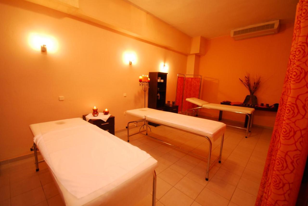 4 Epoxes Hotel Spa Loutraki  Exterior photo