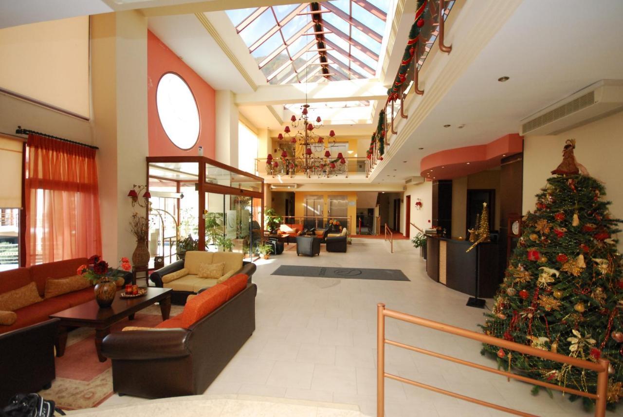 4 Epoxes Hotel Spa Loutraki  Exterior photo